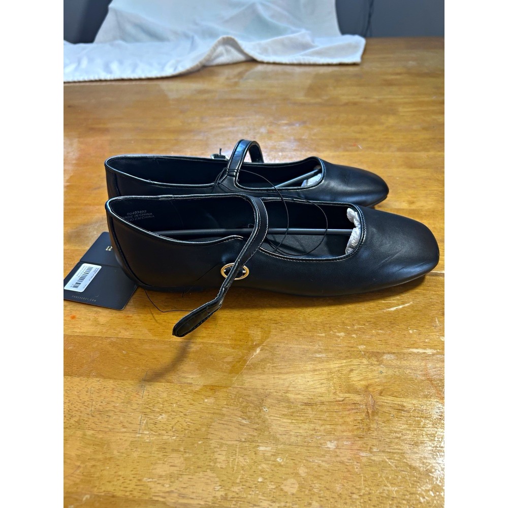 Forever 21 Women's Black Mary Jane Flats Faux Leather Buckle Strap Round Toe